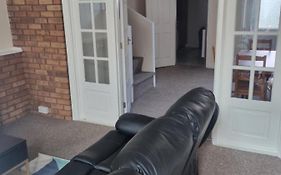 Cheerful 3-Bedroom House